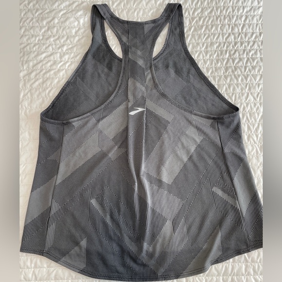 Brooks Athletic Tank - Picture 5 of 6